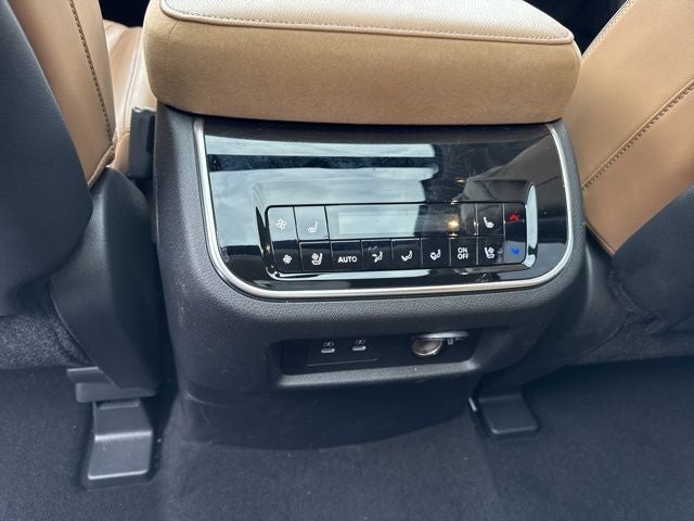 2025 INFINITI QX80 Sensory 4WD