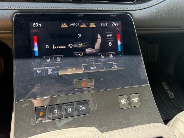 2025 INFINITI QX80 Sensory 4WD