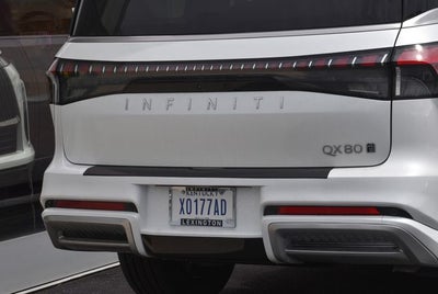 2025 INFINITI QX80 Sensory 4WD