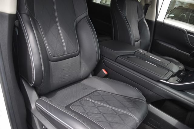 2025 INFINITI QX80 Sensory 4WD