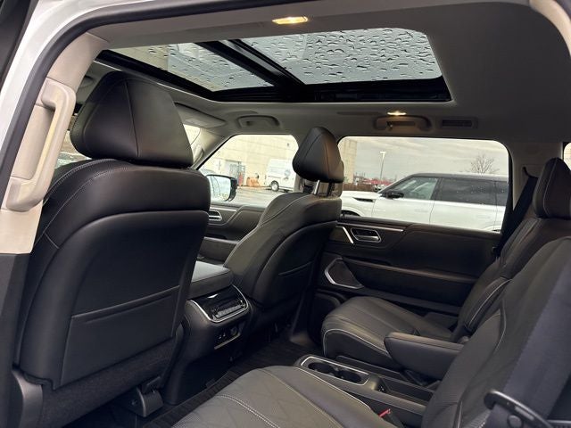 2025 INFINITI QX80 Sensory 4WD