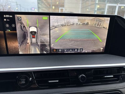 2025 INFINITI QX80 Sensory 4WD