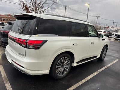 2025 INFINITI QX80 Sensory 4WD