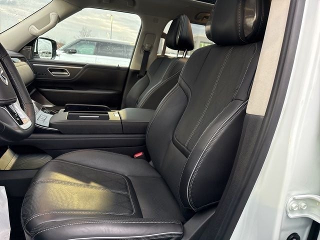 2025 INFINITI QX80 Sensory 4WD