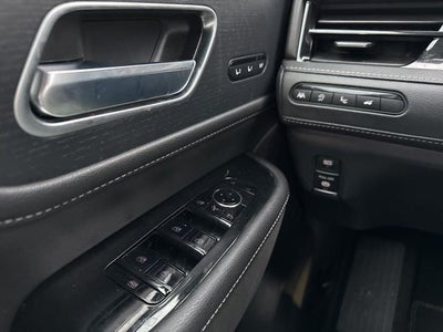 2025 INFINITI QX80 Sensory 4WD