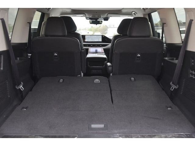 2025 INFINITI QX80 Sensory 4WD