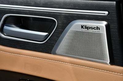 2025 INFINITI QX80 Sensory 4WD