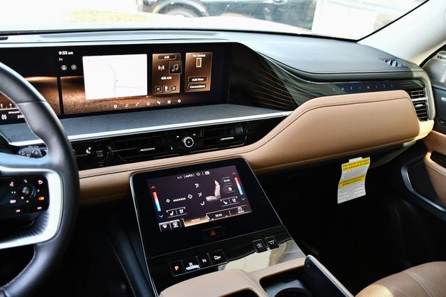 2025 INFINITI QX80 Sensory 4WD