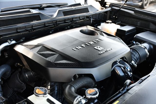 2025 INFINITI QX80 Sensory 4WD