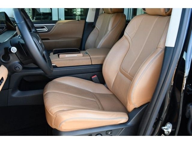2025 INFINITI QX80 Sensory 4WD