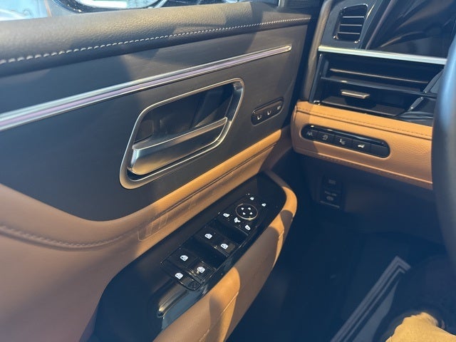 2025 INFINITI QX80 Sensory 4WD
