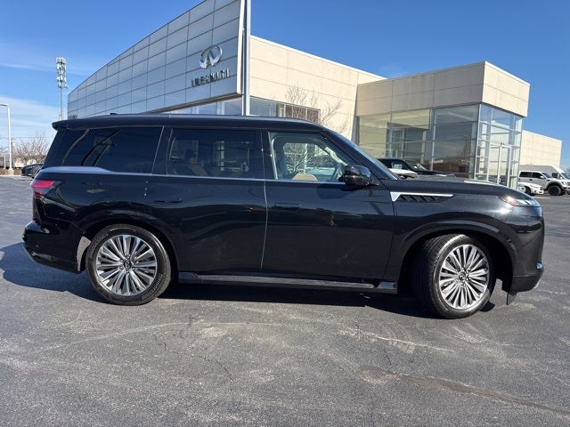 2025 INFINITI QX80 Sensory 4WD