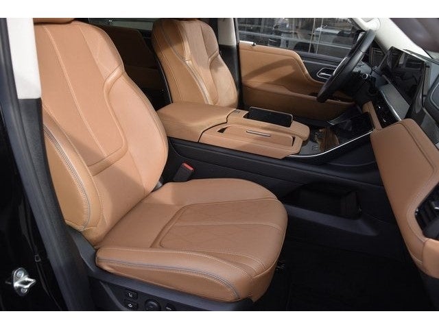 2025 INFINITI QX80 Sensory 4WD