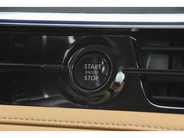 2025 INFINITI QX80 Sensory 4WD