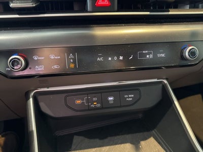 2025 Kia Carnival LXS