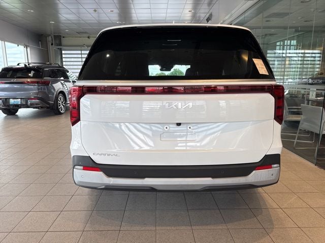 2025 Kia Carnival LXS