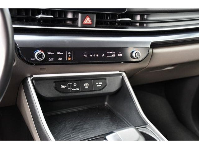 2025 Kia Carnival LXS