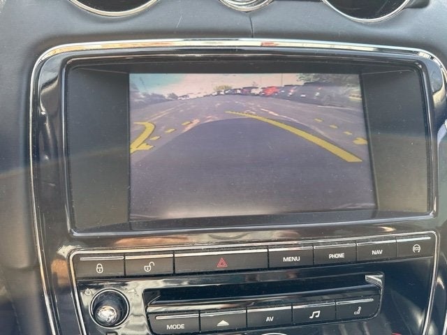 2013 Jaguar XJ Base