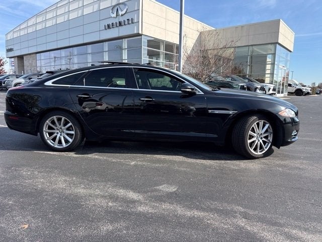 2013 Jaguar XJ Base